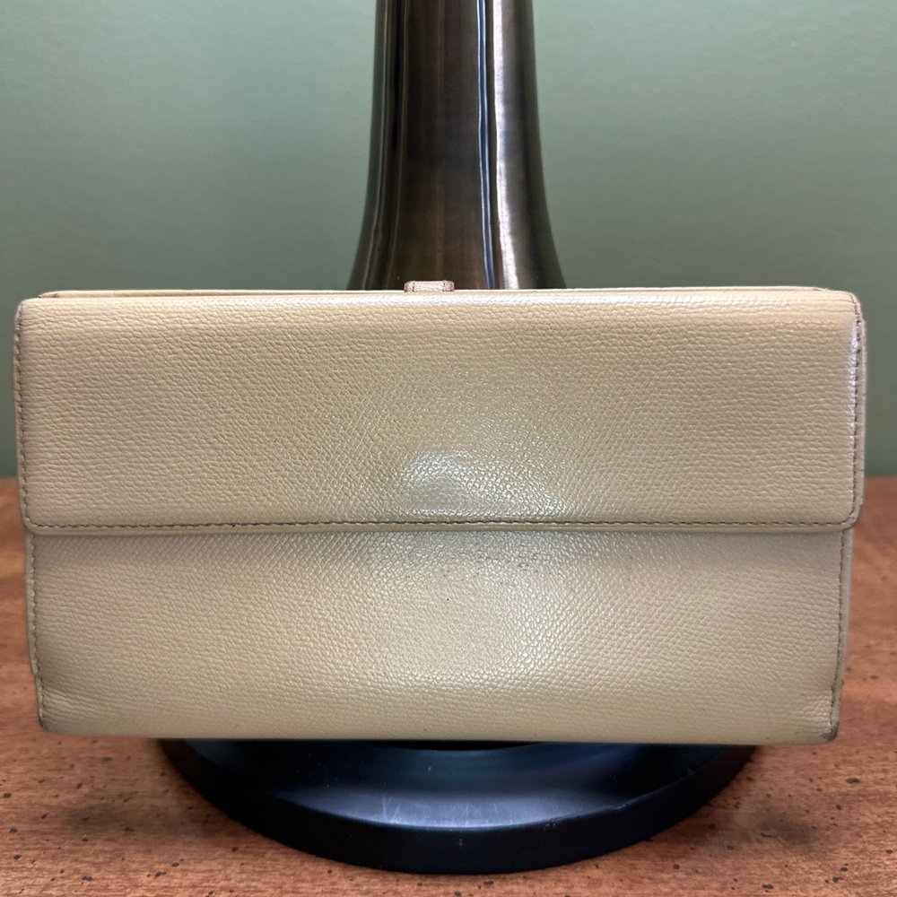 Chanel Coco button Leather flap long bifold wallet beige cream color EUC - Picture 3 of 14